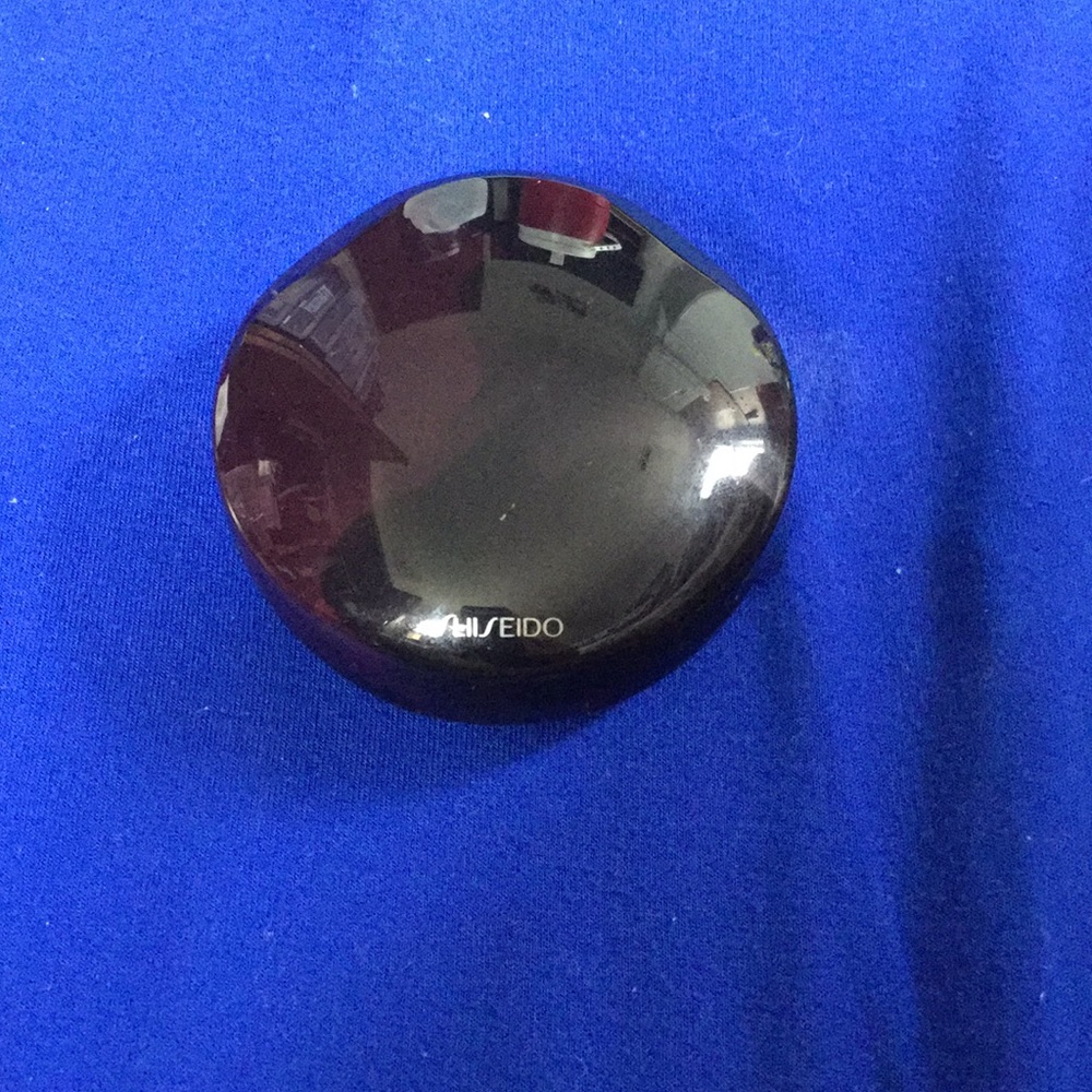 Empty Shiseido Refillable Compact